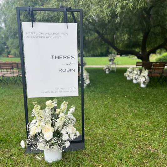 Sitzplan-Ständer aus Metall mit weißer Acrylscheibe